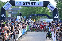 Team Staffel Brandenburg Fotos (2023): Fast 1.000 Teilnehmer:innen starteten bei der StWB TEAM-Staffel Brandenburg 2023 @ SCC EVENTS / Petko Beier